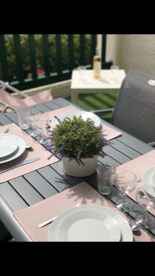 Studio 110 Grande Terrasse Proche Mer Бандол Екстериор снимка