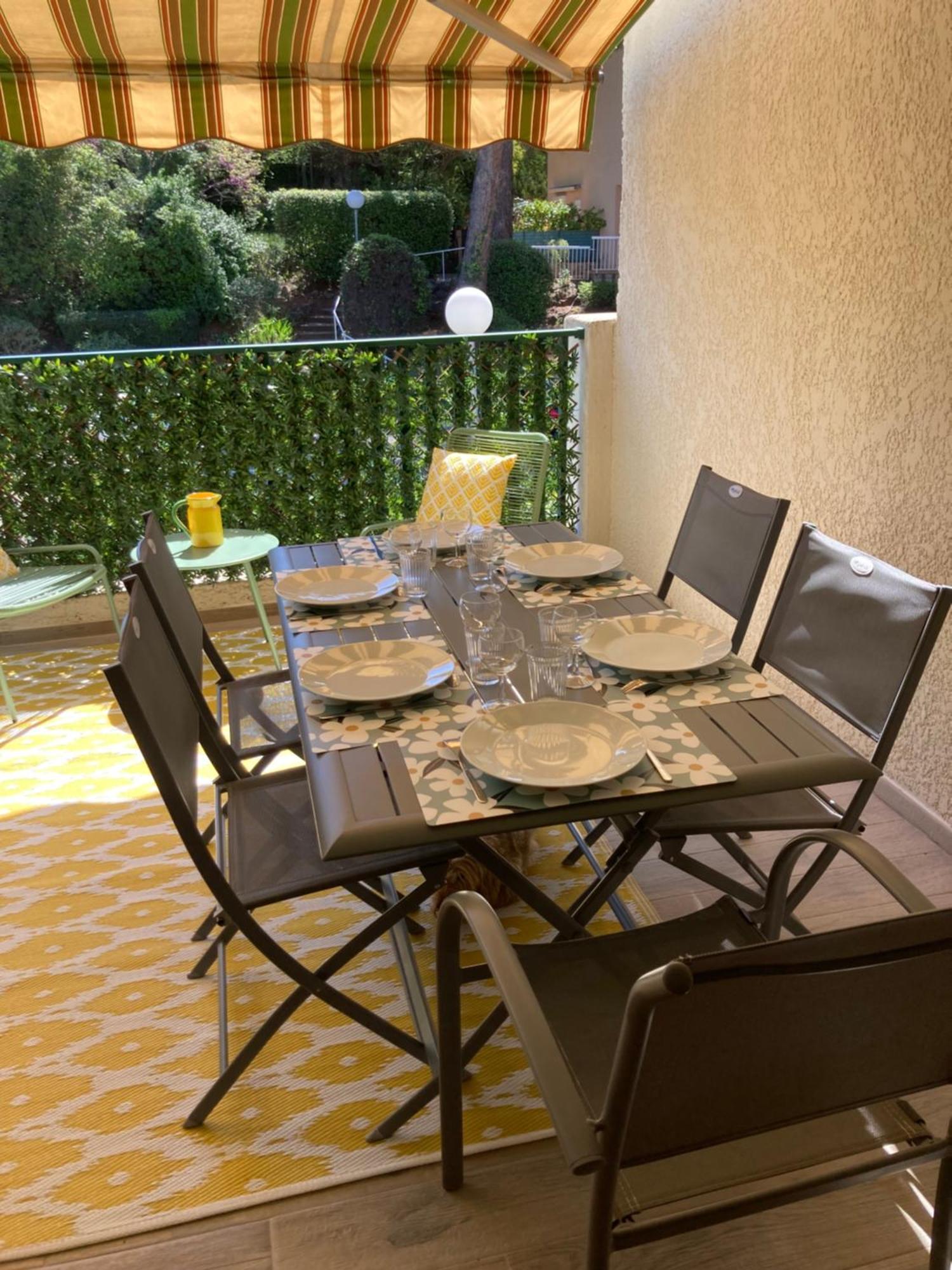 Studio 110 Grande Terrasse Proche Mer Бандол Екстериор снимка