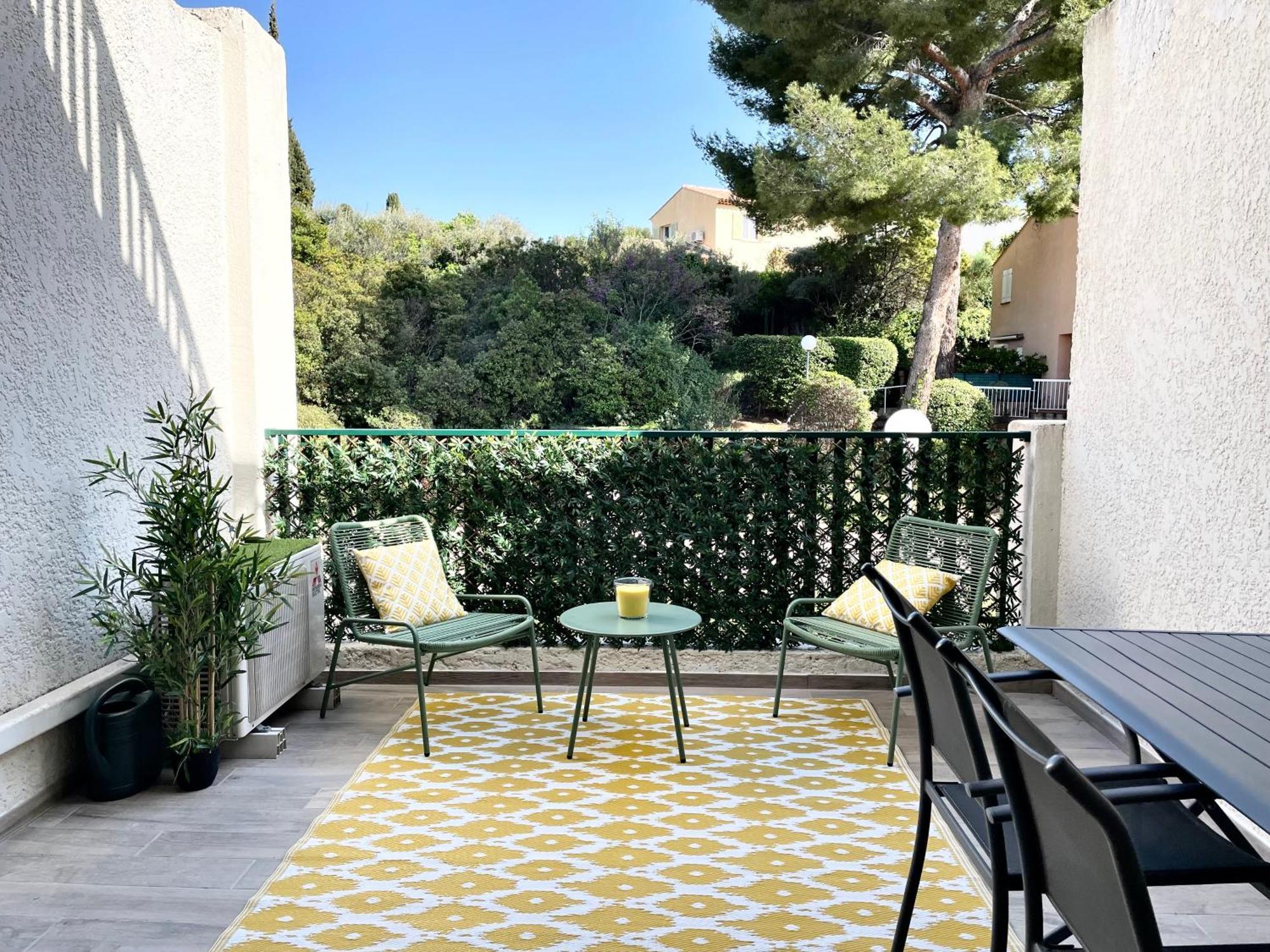 Studio 110 Grande Terrasse Proche Mer Бандол Екстериор снимка